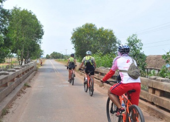 CYCLING HCMC TO SIEM REAP 10 DAYS